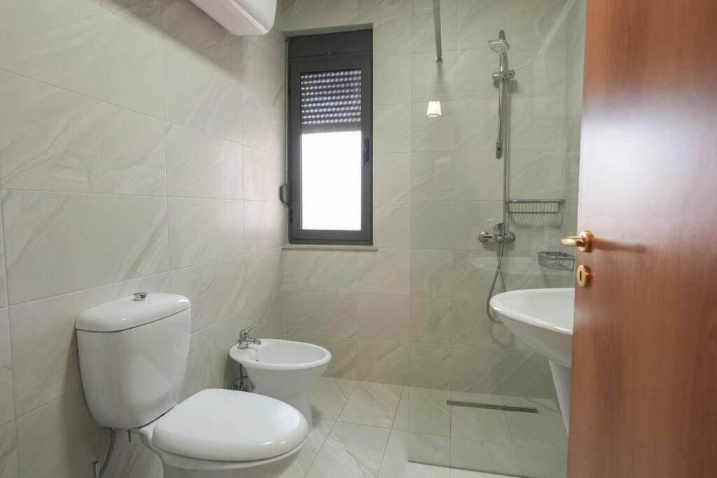Staycation, City Center Apartment With Balcony Tirana Exterior photo